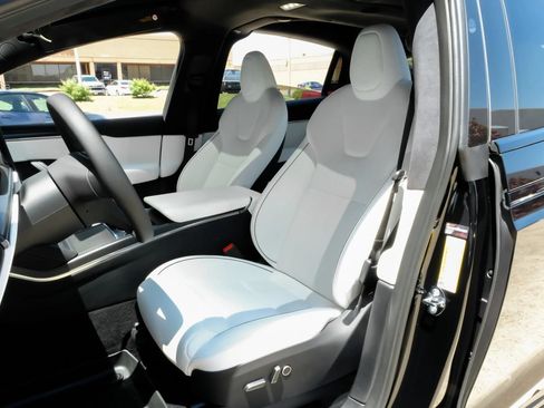 Used 2026 Tesla Model X Plaid AWD/4WD image 38