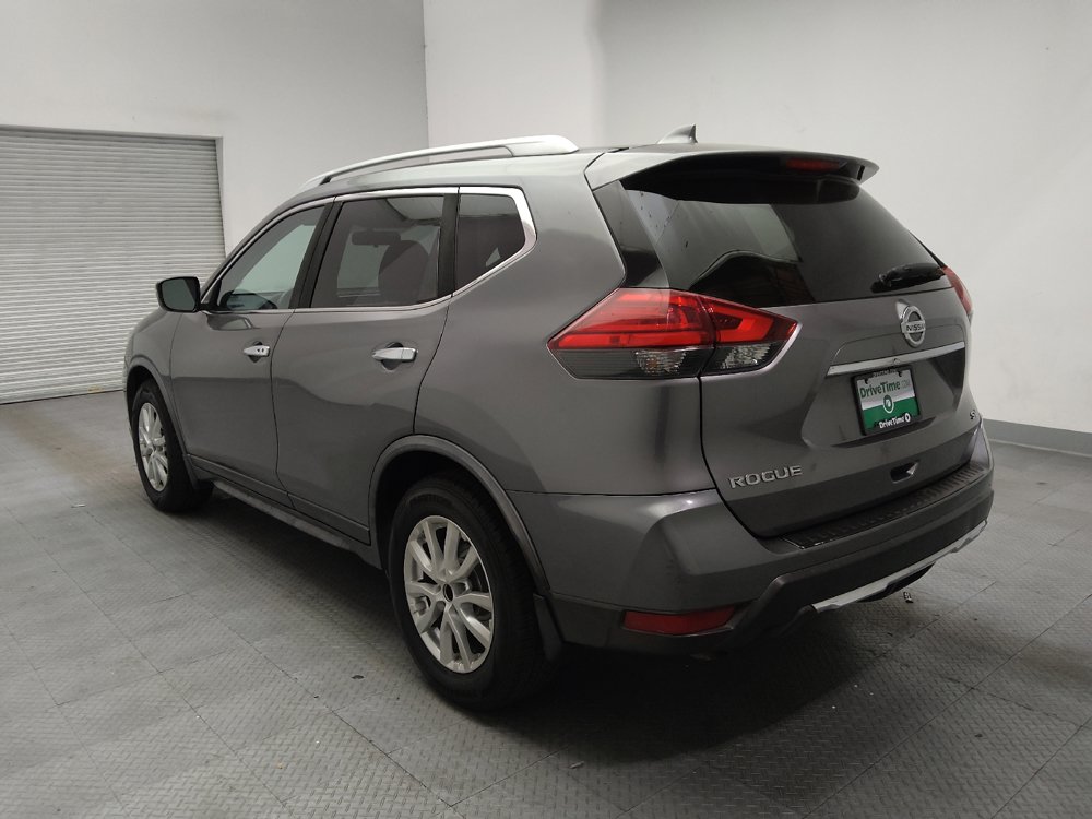 Used 2017 Nissan Rogue SV FWD image 5