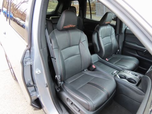 Certified 2023 Honda Passport TrailSport image 16