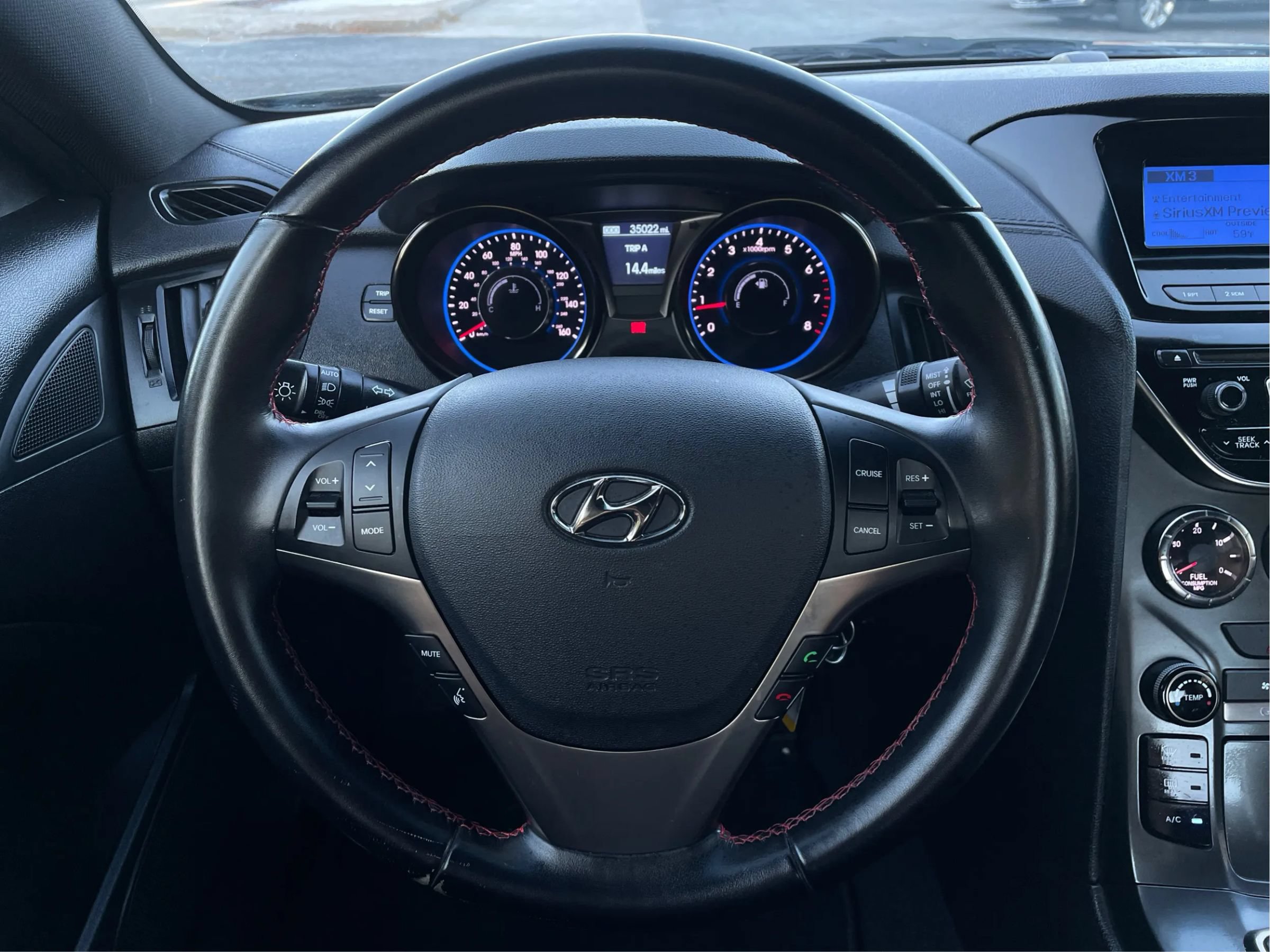 Used 2014 Hyundai Genesis 2.0T RWD image 27