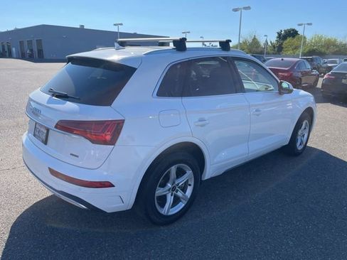 Used 2023 Audi Q5 2.0T Premium w/ Convenience Package image 5