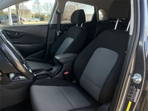 Used 2018 Hyundai Kona SEL image 30