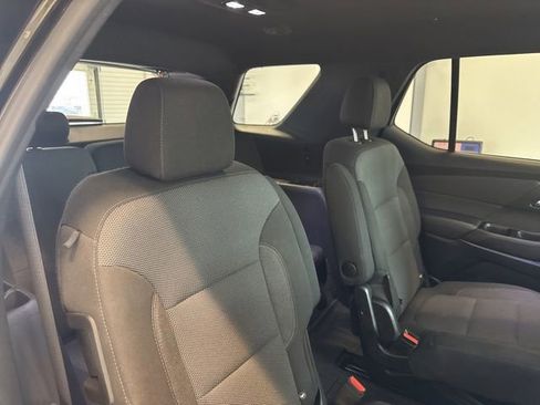 Used 2023 Chevrolet Traverse LT w/ LPO, Floor Liner Package AWD/4WD image 38
