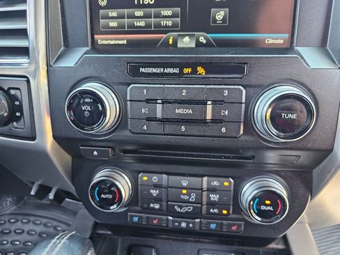 Used 2015 Ford F150 Platinum w/ Technology Package image 11