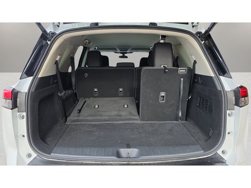 Certified 2026 Nissan Pathfinder SV AWD/4WD image 29