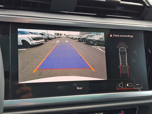 Used 2025 Audi Q3 2.0T Premium AWD/4WD image 18