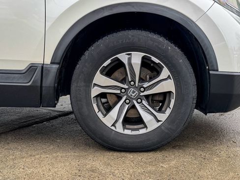 Used 2017 Honda CR-V LX image 9