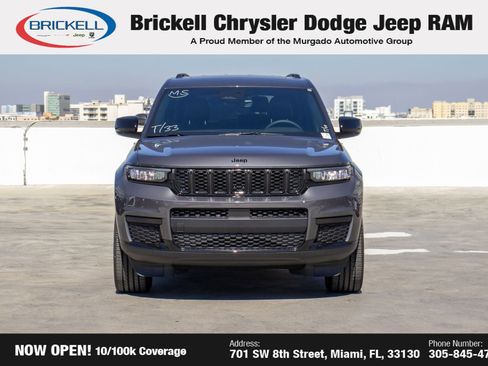 Used 2025 Jeep Grand Cherokee L Altitude image 2