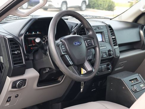 Used 2018 Ford F150 XL w/ Equipment Group 101A Mid image 13