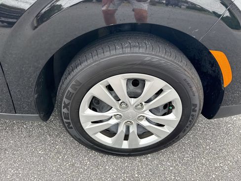 Used 2022 Kia Soul LX FWD image 30
