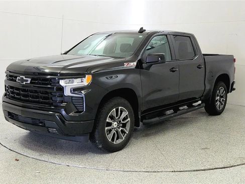 Used 2023 Chevrolet Silverado 1500 RST AWD/4WD image 3