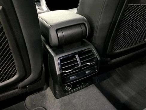 Used 2022 Audi Q3 2.0T Premium image 35