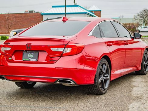 Used 2019 Honda Accord Sport image 8