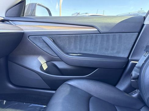 Used 2022 Tesla Model 3 image 31