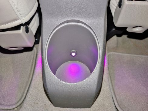 Used 2010 Ford Focus SEL image 37