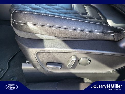 New 2024 Ford Escape SE w/ PHEV Premium Package image 14