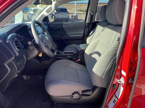 Used 2022 Toyota Tacoma SR image 14