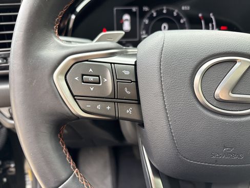 Used 2024 Lexus NX 250 FWD w/ Towing Package (2000 Lbs) image 19