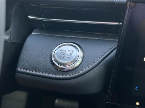 New 2026 Lincoln Nautilus Premier image 21