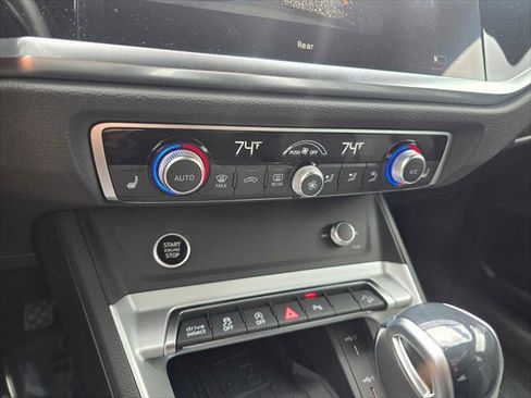 New 2025 Audi Q3 2.0T Premium image 30