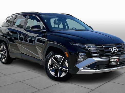 Certified 2025 Hyundai Tucson SEL image 3