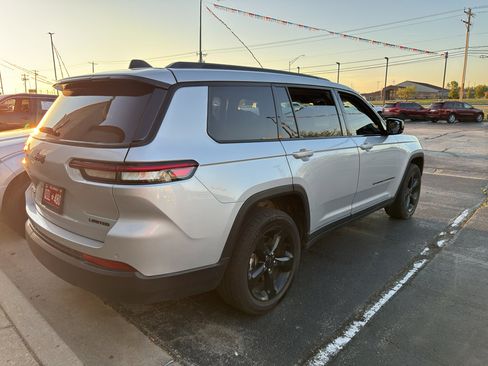 Used 2023 Jeep Grand Cherokee L Limited w/ Black Appearance Package image 2