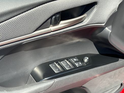 Used 2025 Toyota Camry SE w/ Convenience Package FWD image 30