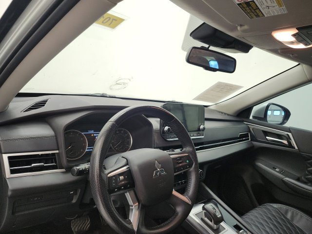 Used 2022 Mitsubishi Outlander SEL FWD image 12