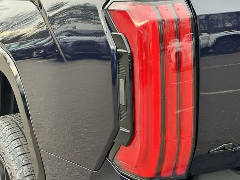 New 2026 Toyota Tundra Platinum image 20