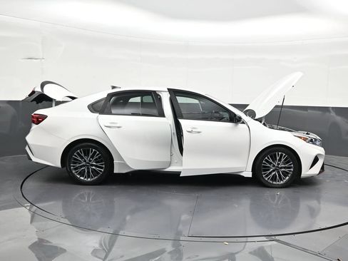 Used 2023 Kia Forte GT-Line FWD image 27