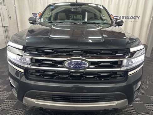 Used 2023 Ford Expedition Max Limited image 3