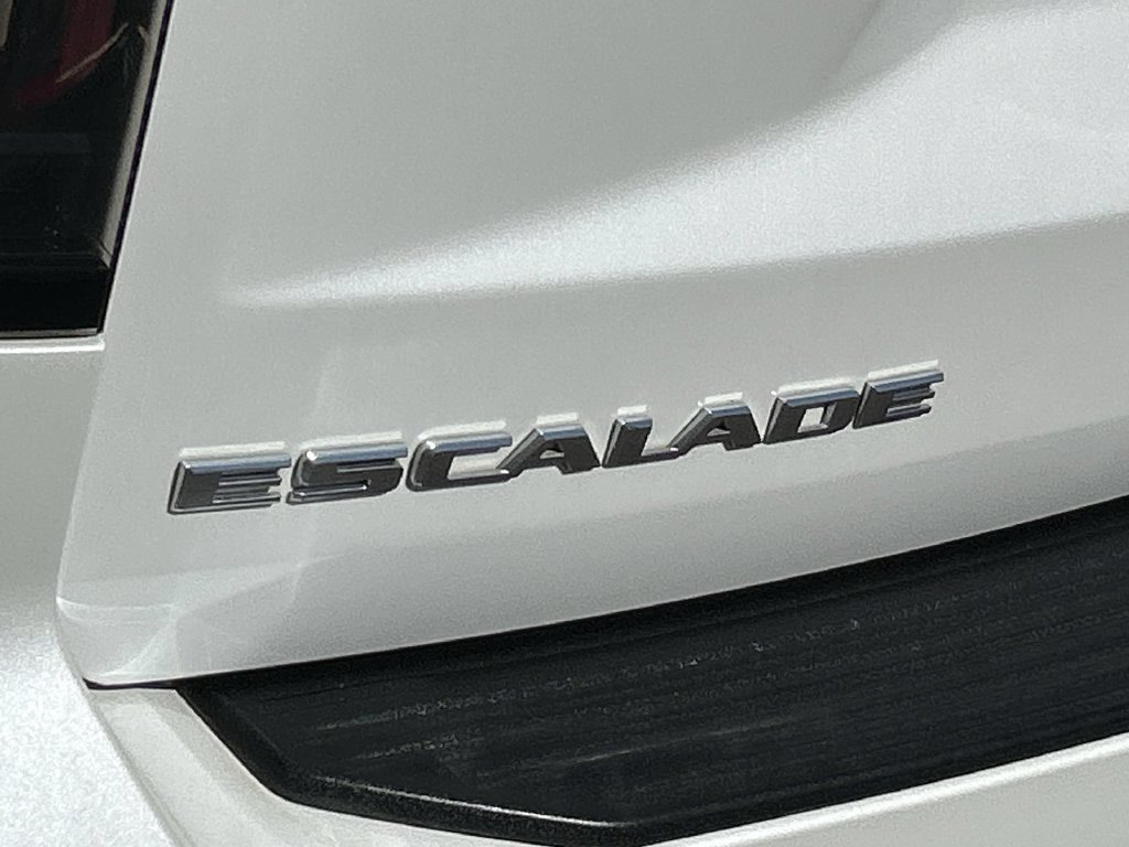 Used 2022 Cadillac Escalade ESV Sport w/ Touring Package AWD/4WD image 33