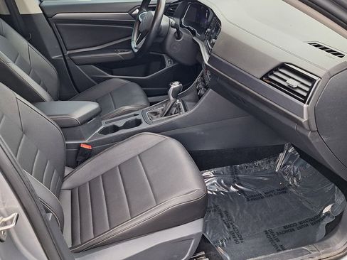 Used 2022 Volkswagen Jetta SE image 23