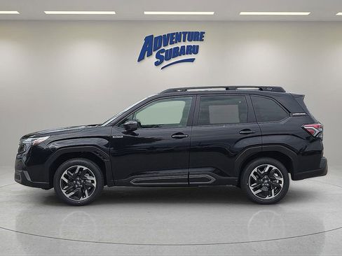 Used 2025 Subaru Forester Limited image 4