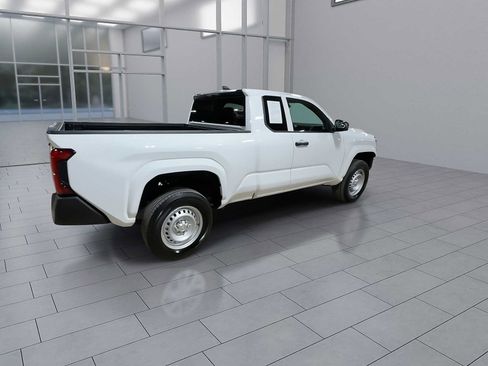 Certified 2025 Toyota Tacoma SR image 8