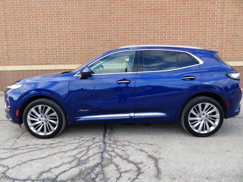 Used 2025 Buick Envision Avenir AWD/4WD image 6