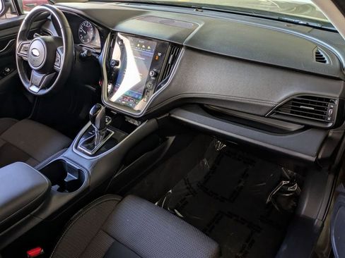 Used 2025 Subaru Outback Premium image 29