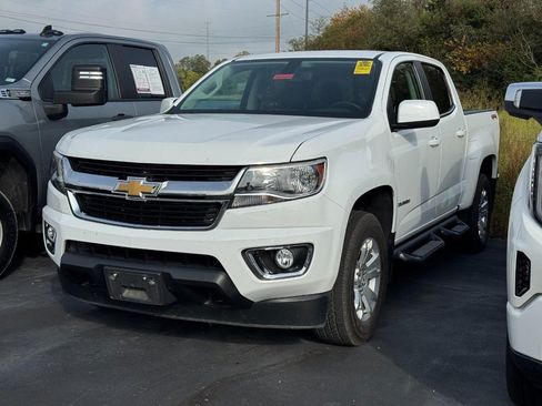 Used 2018 Chevrolet Colorado LT w/ LT Convenience Package AWD/4WD image 2