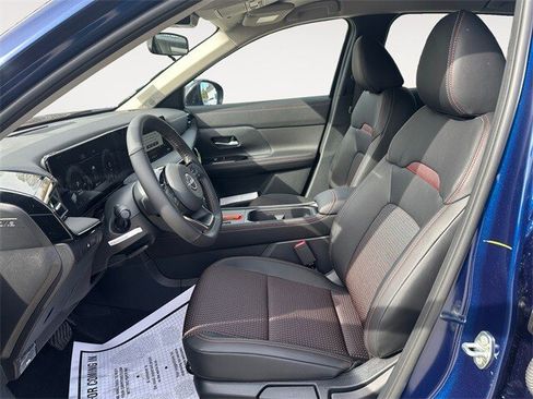 New 2026 Nissan Kicks SR w/ Cold Weather Package image 9