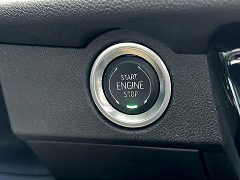 Certified 2025 Chevrolet Traverse Z71 w/ Enhanced Driving Package image 30