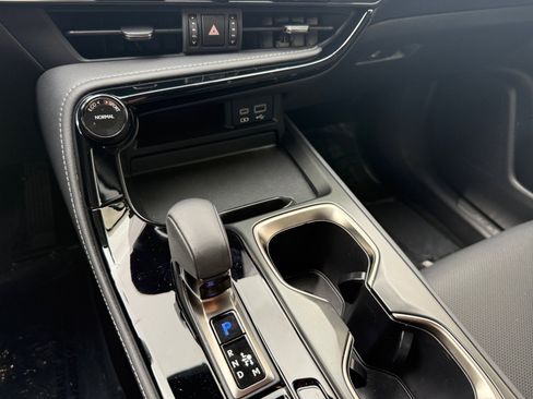 Used 2024 Lexus NX 250 AWD w/ Cold Area Package image 13