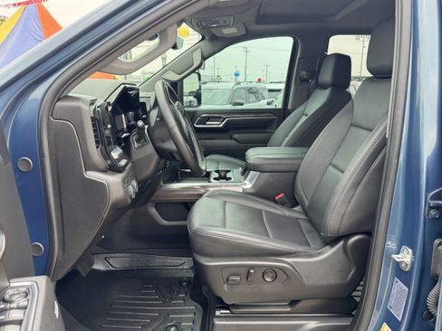 Used 2025 Chevrolet Silverado 2500 LTZ w/ LTZ Plus Package image 20