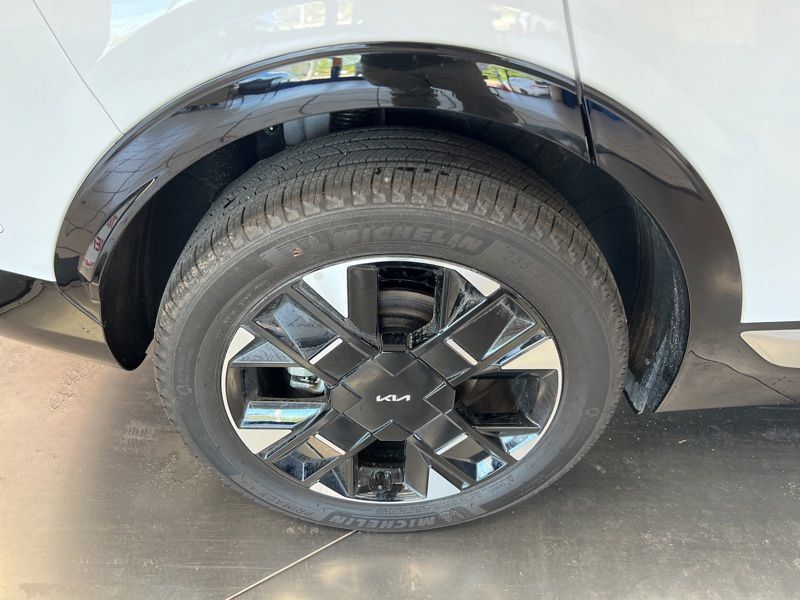 Certified 2026 Kia Sportage SX AWD/4WD image 10