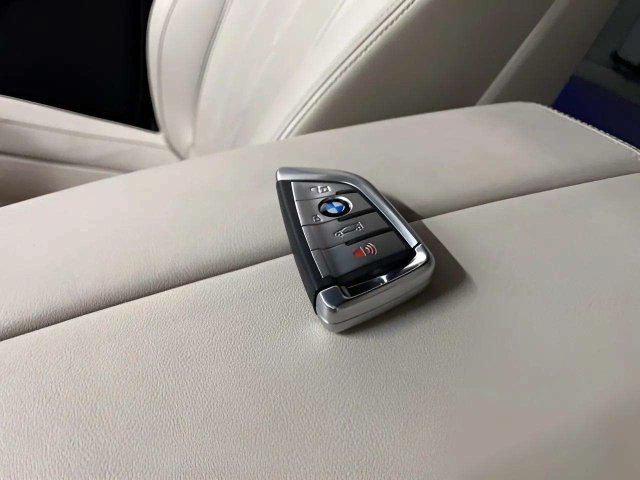 Used 2020 BMW X5 sDrive40i w/ M Sport Package RWD image 92