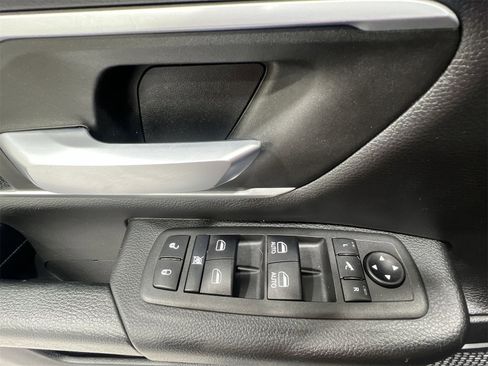 Used 2021 RAM 1500 Big Horn image 13