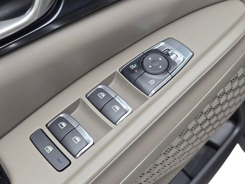 New 2026 Kia Carnival FWD image 16