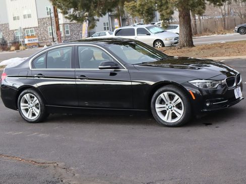 Used 2018 BMW 330i Sedan image 2