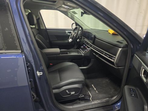 Used 2025 Hyundai Santa Fe XRT image 8