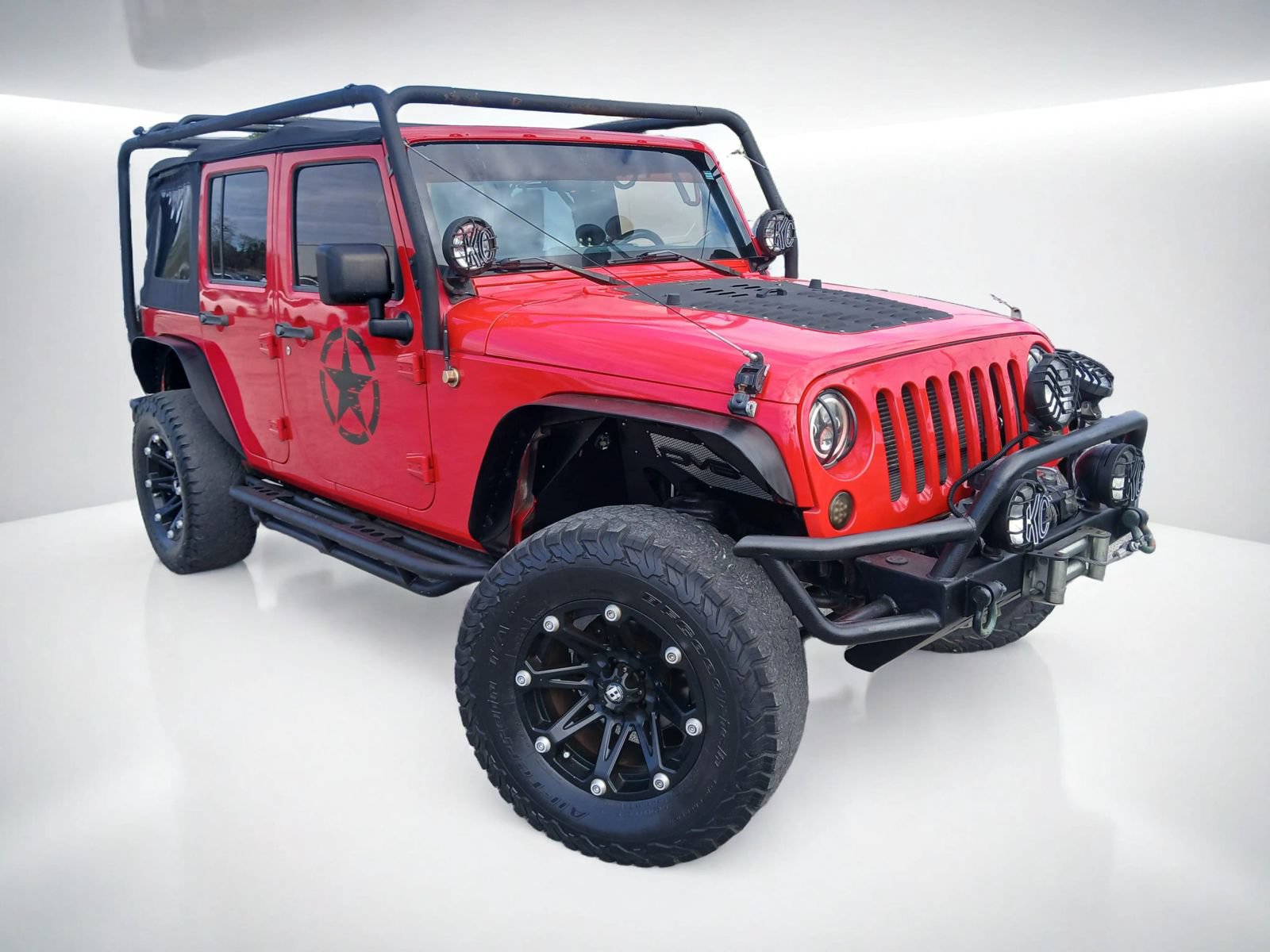 Used 2015 Jeep Wrangler Unlimited Sahara w/ Connectivity Group AWD/4WD image 1