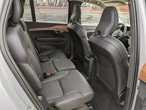 Certified 2024 Volvo XC90 T8 Plus w/ Protection Package Premier image 25